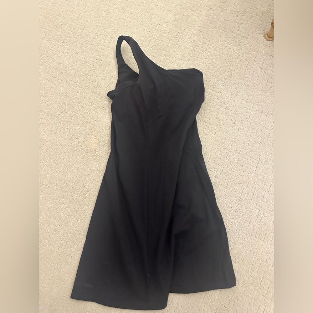 Outdoor voices Elegant Black One-Shoulder Dress
